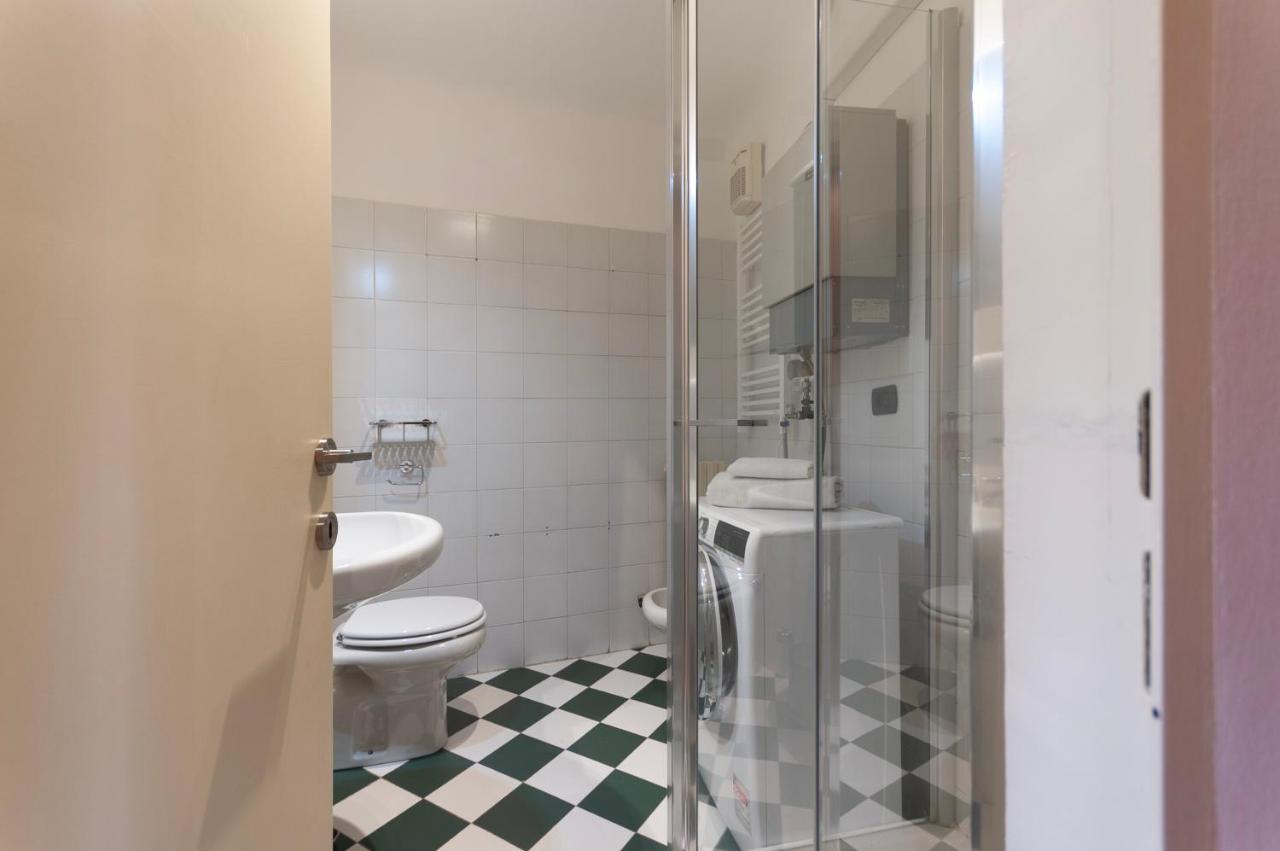 Casa Matisse - 5 Minuti A Piedi Dal Duomo Apartment Milan Luaran gambar